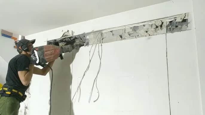 Czym wyciąć otwór w ścianie z cegły? Sprawdzone metody i narzędzia