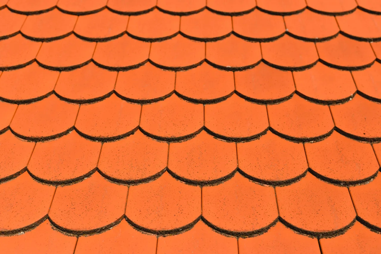 Ile dachówek karpiówek potrzebujesz na m2? Oblicz dokładnie!