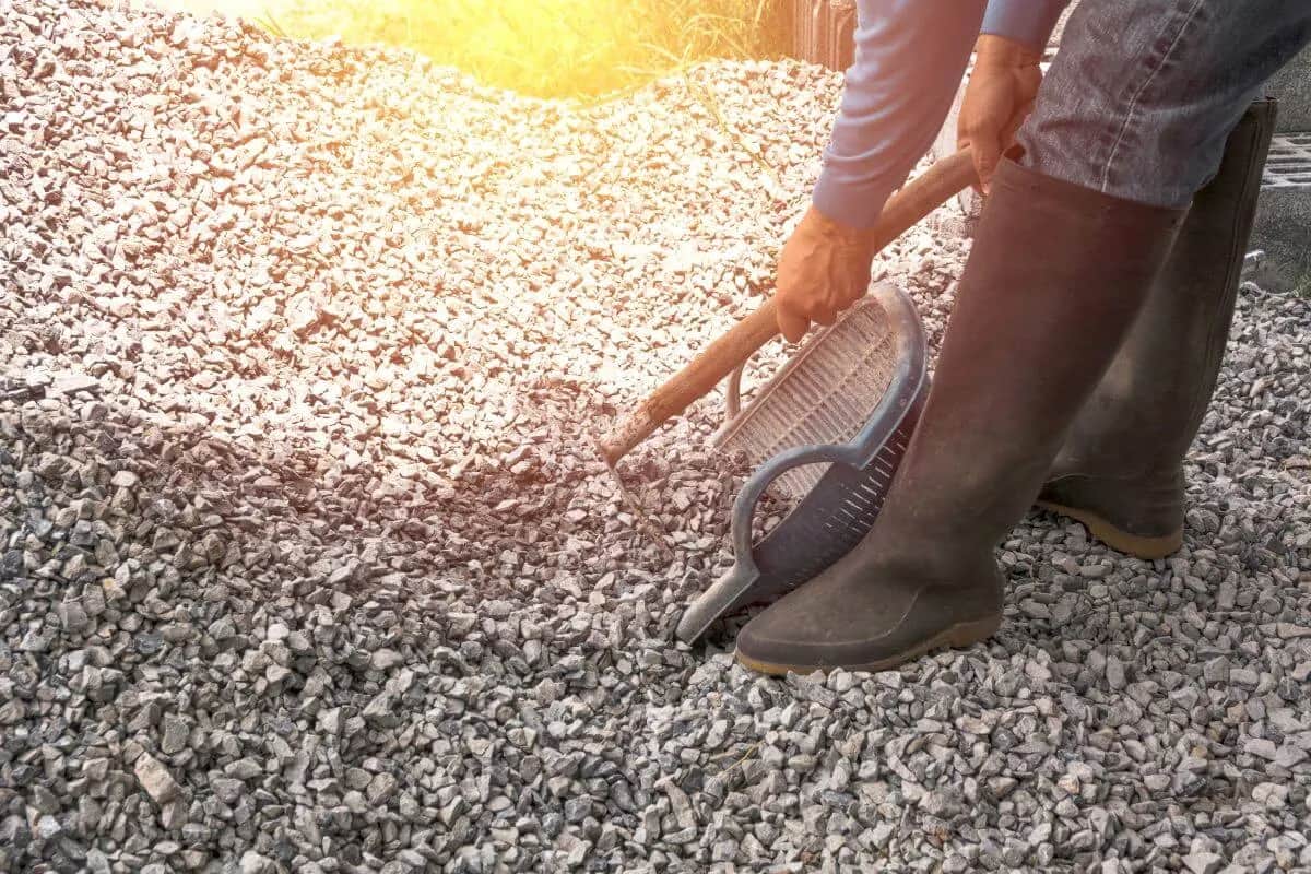 Ile kosztuje żwir na drogę? Sprawdź ceny i oszczędź na zakupie