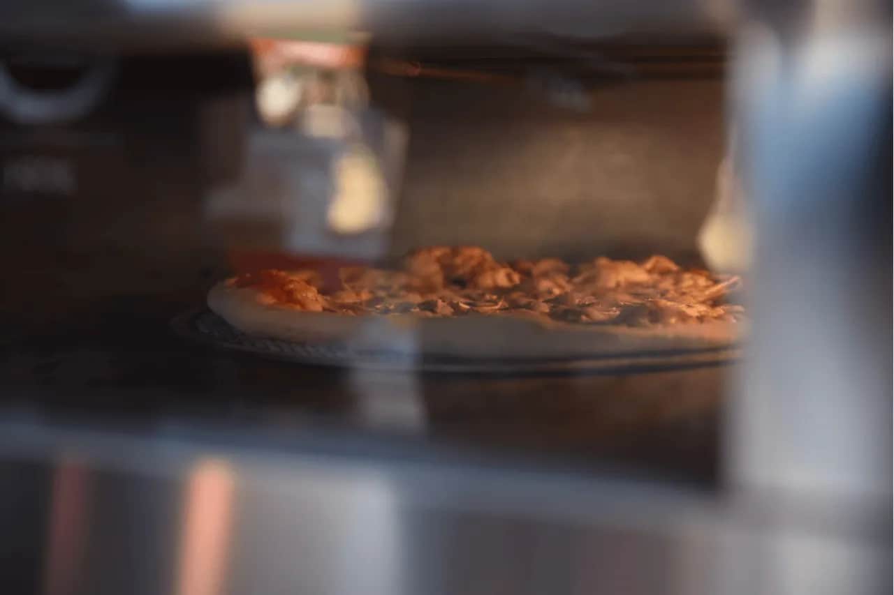 Ile cegieł na piec do pizzy - uniknij kosztownych błędów w budowie